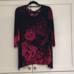 Clara Sun Woo tunic. Size L. Black & red rose design. 8” side slit at hem.
